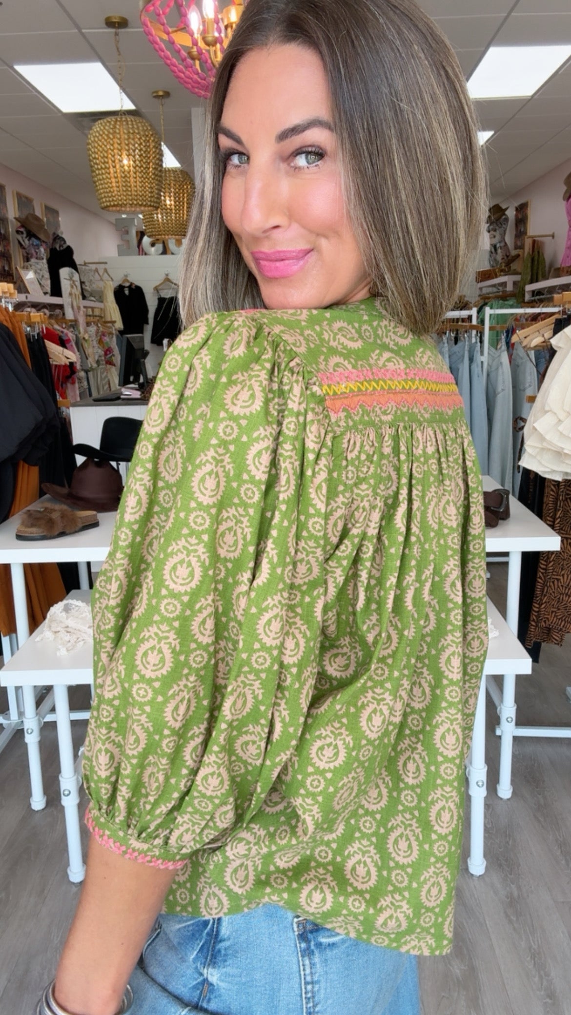 Ivy Jane | Yoke Embroidered Top (1 MEDIUM)