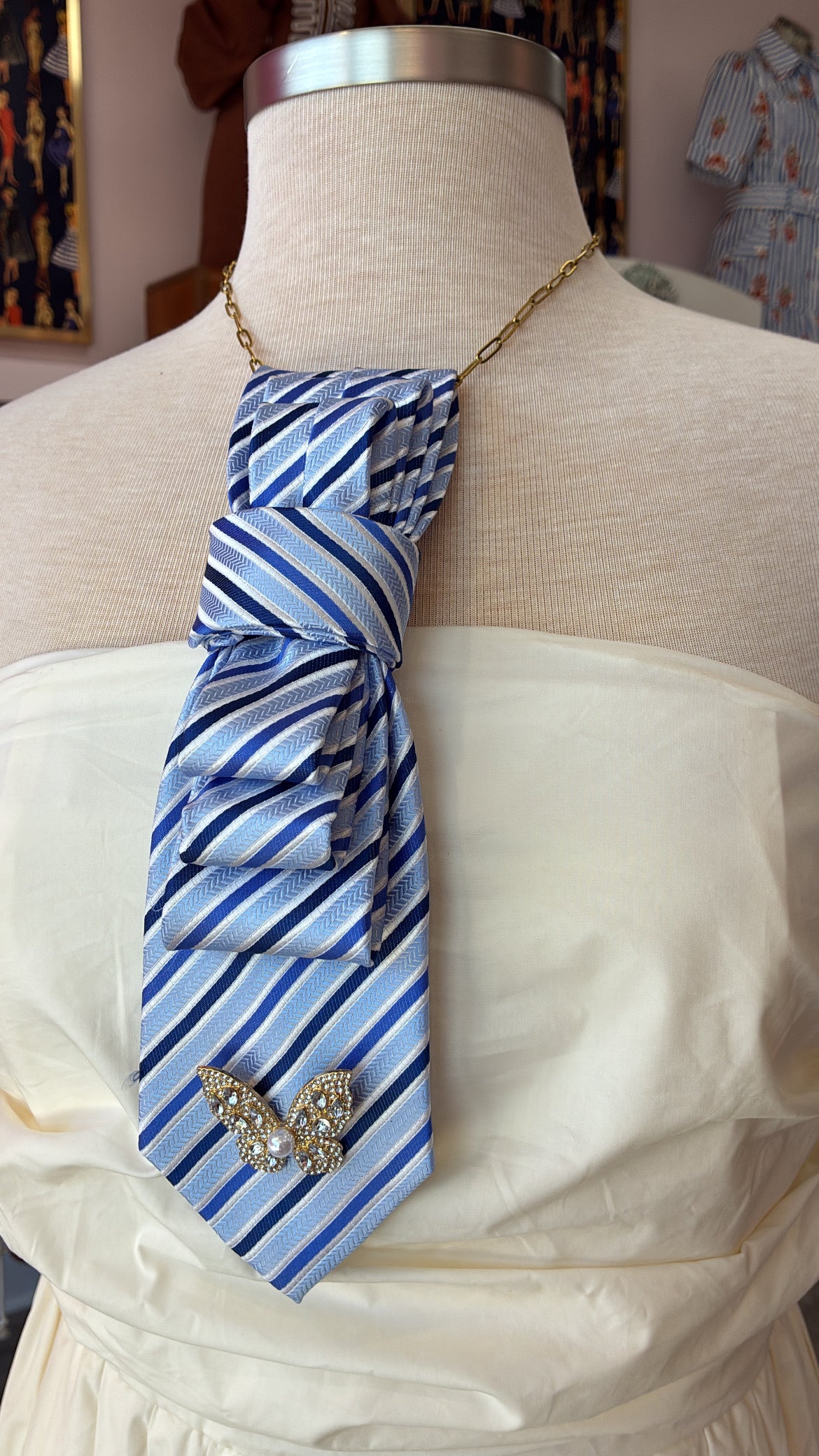 Tie Necklace w/ Brooch | Blue/Butterfly
