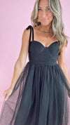 ASTR Karyme Black Sweetheart Neck Tie Shoulder Midi Dress