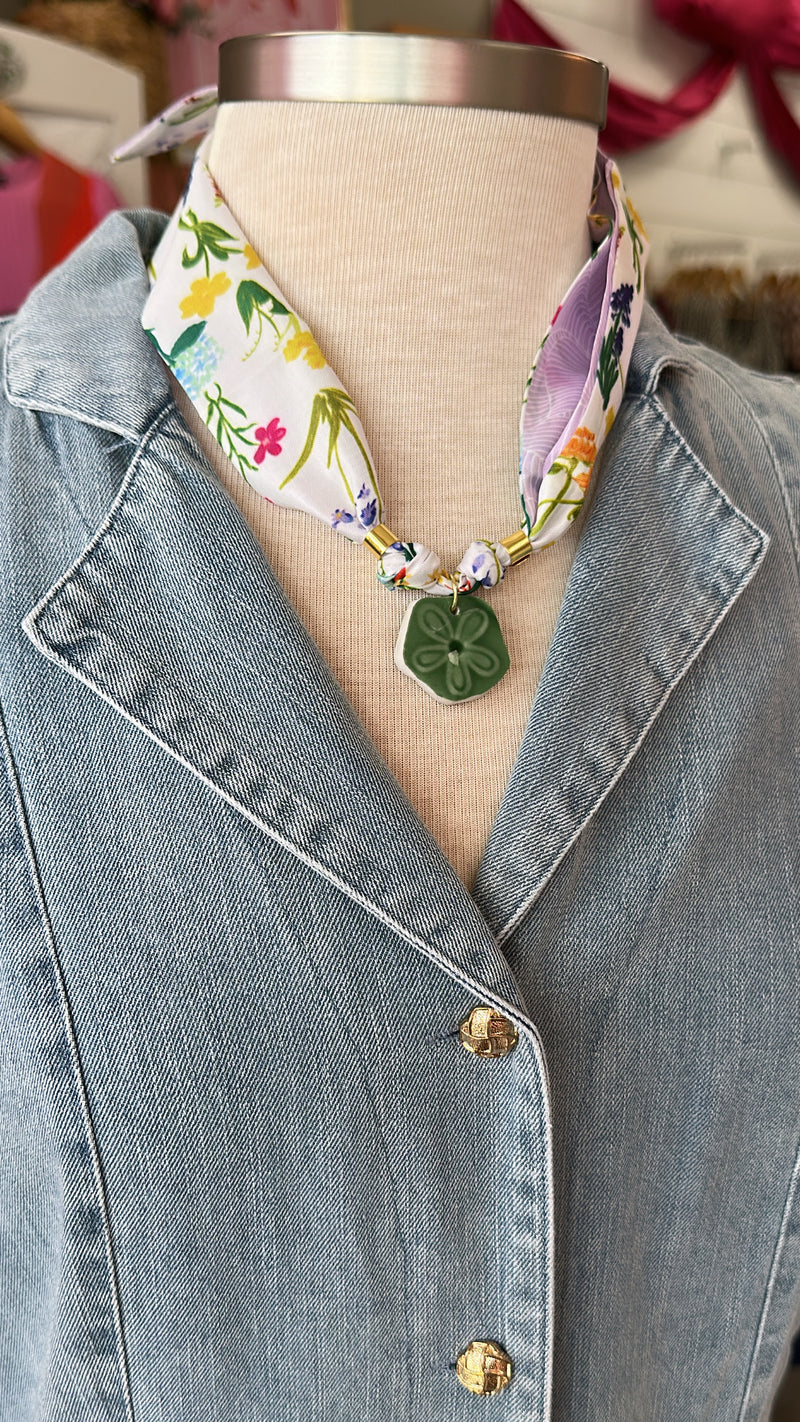 Small Vintage China Scarf Necklace (Purple/Floral)