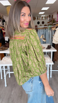 Ivy Jane | Yoke Embroidered Top (1 MEDIUM)