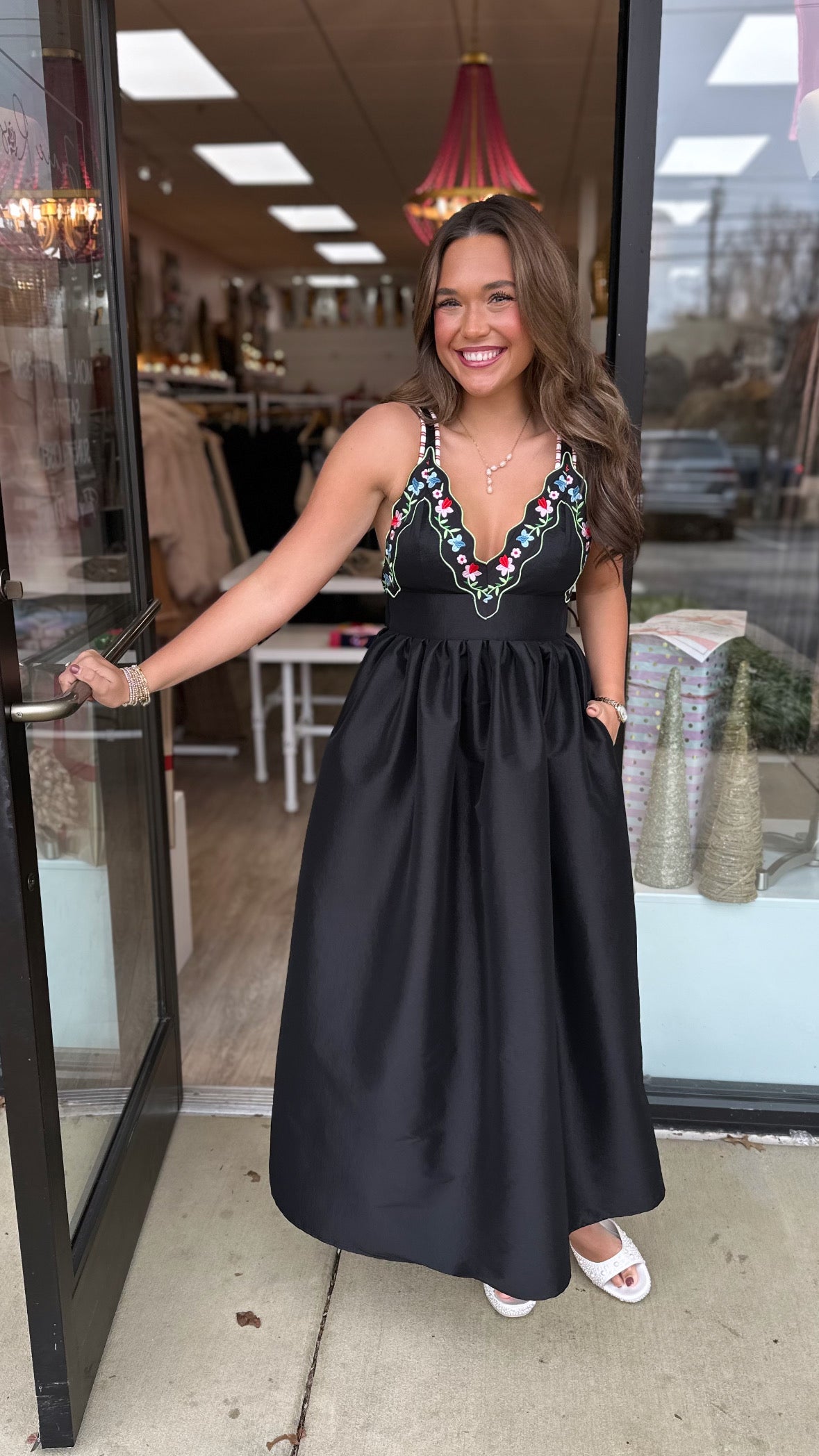 Celia B Selene Black Midi Dress (1 LARGE)
