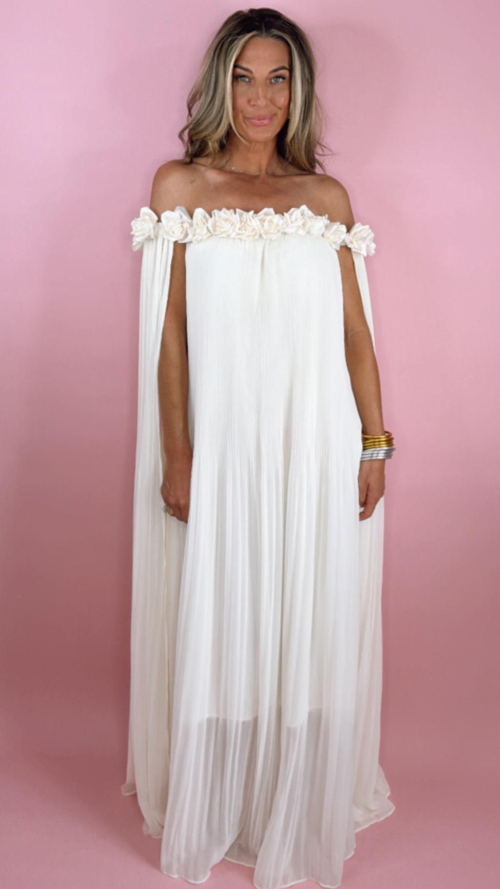 Ivory Pleat Rose Trim Cape Maxi (M/L)