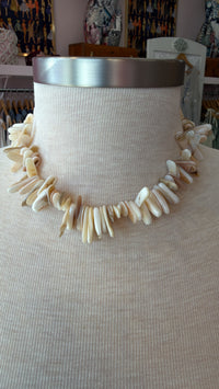 Irregular Shell Choker Beaded Necklace