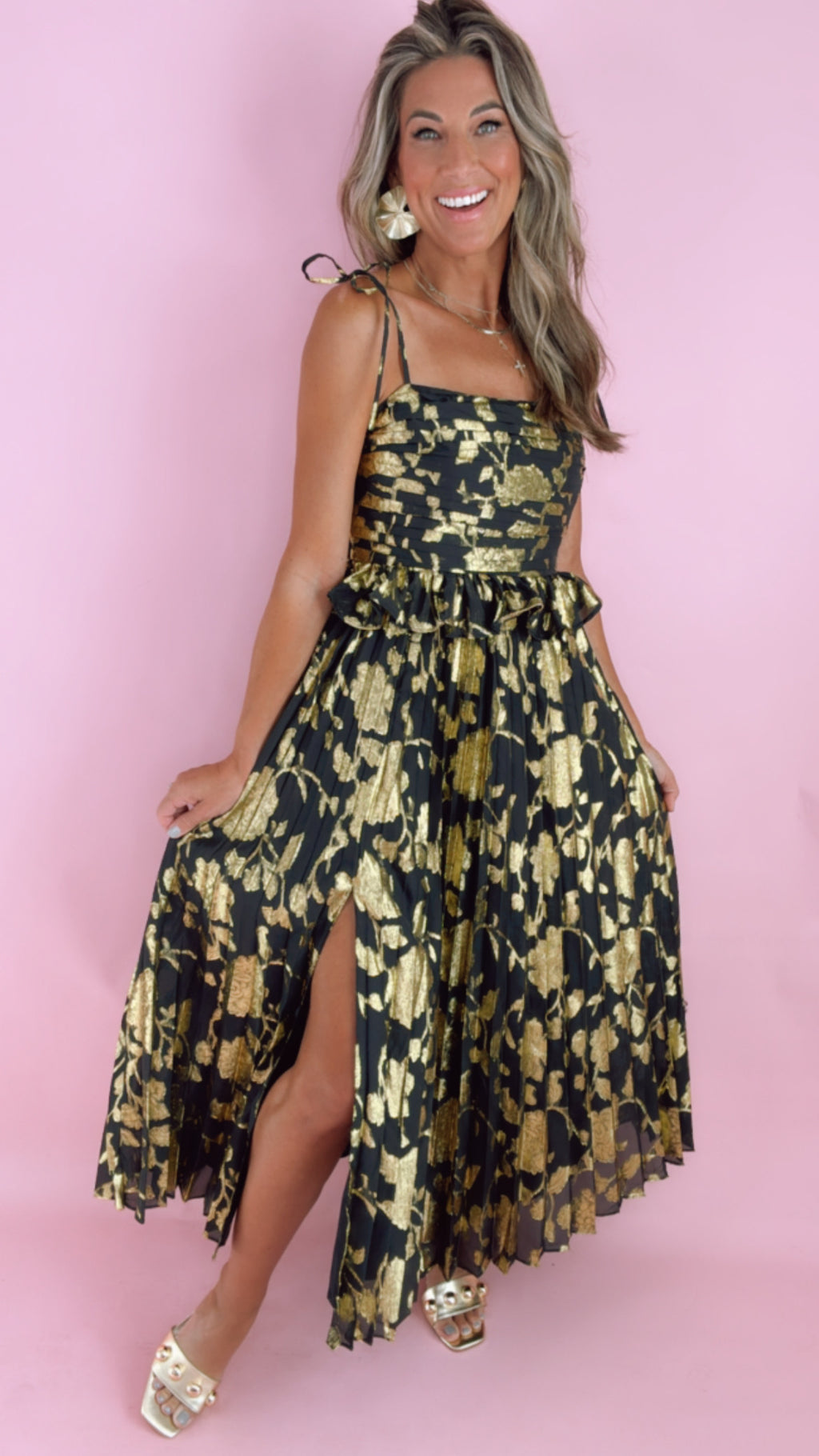 ASTR Emerys Midi Dress
