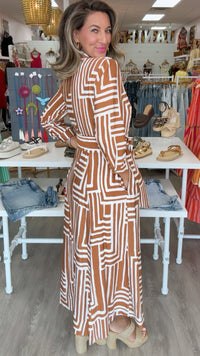 Ivy Jane Caramel Graphic Midi Shirt Dress