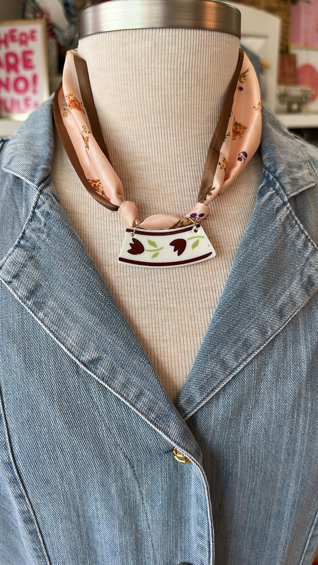 Small Vintage China Scarf Necklace (Blush)