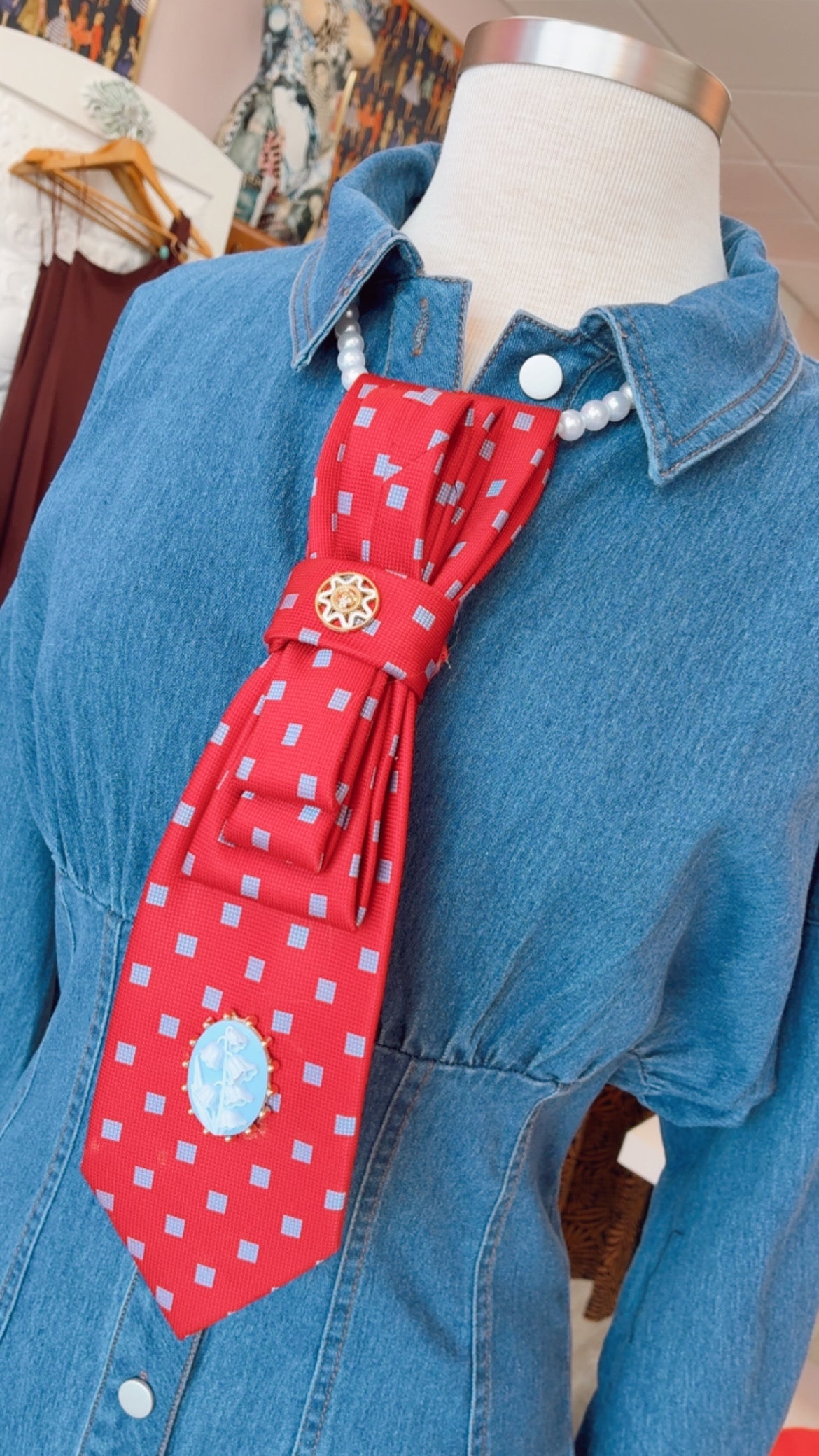 Tie-Necklace | Red + Powder Blue