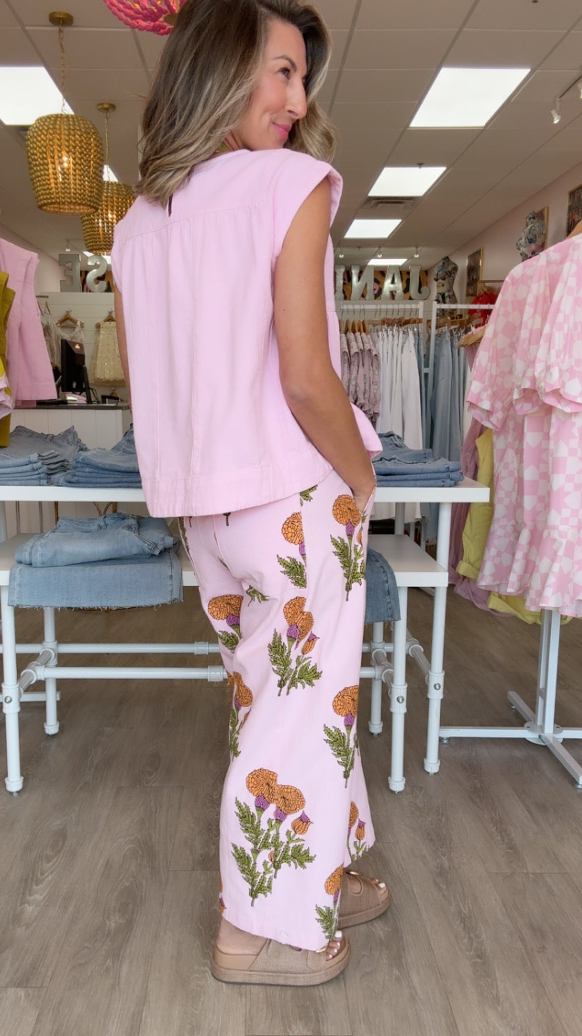 Ivy Jane | Pink Mum Floral Barrel Pant (1 MEDIUM)