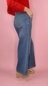 Liverpool Weekender Wide Leg Jean in Walnut Creek (1 SIZE 4)