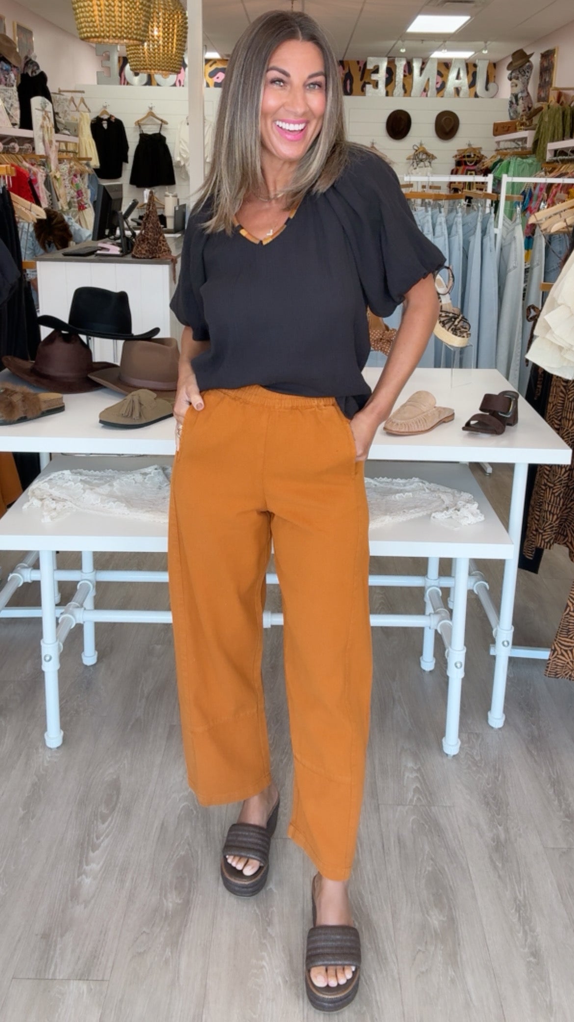 Ivy Jane | Rust Barrel Pant w/ Elastic Waist