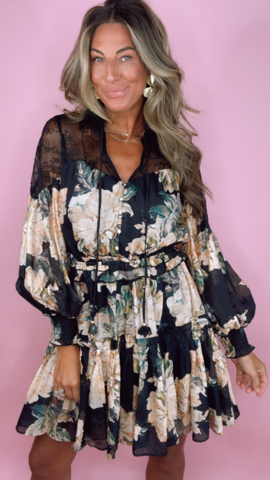 Black Floral and Lace Peregrine Mini Dress (1 MEDIUM)
