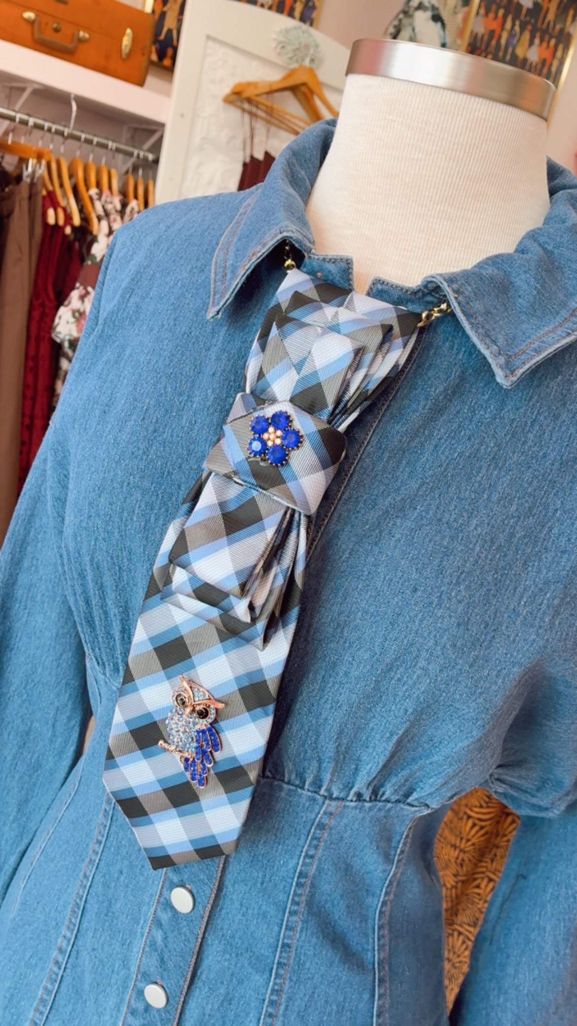 Tie-Necklace | Blue Check w/ Blue Brooches