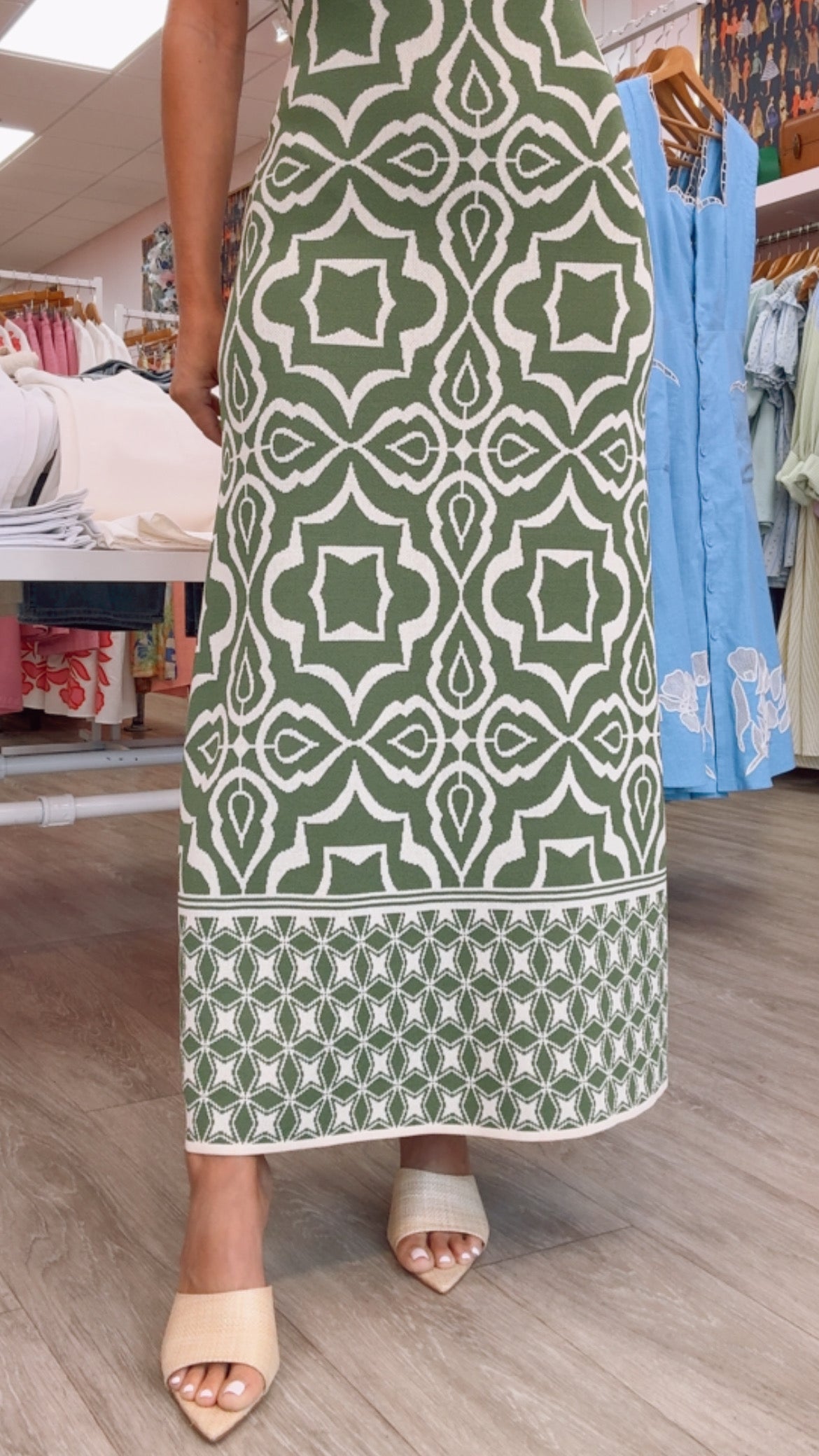 Moon River | Green Geo Print Square Neck Fitted Midi (1 SMALL)