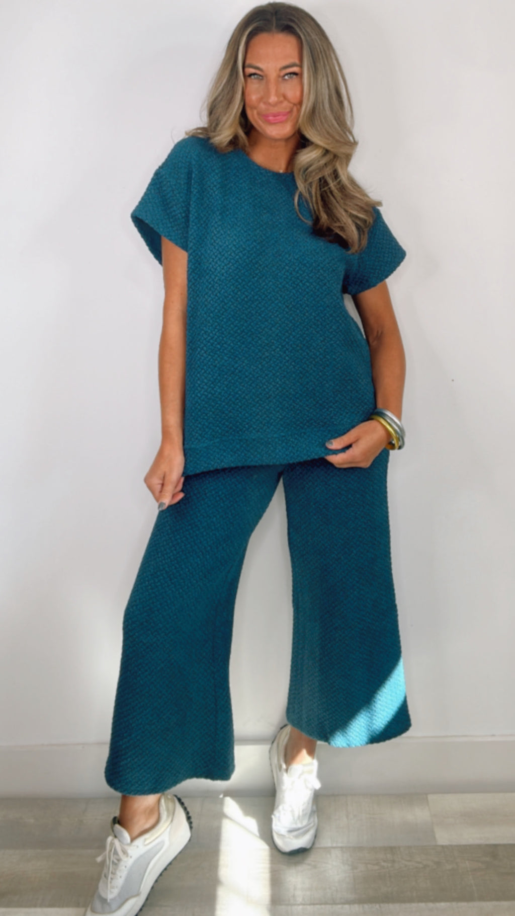 Teal Textured Short Sleeve and Cropped Pants Set