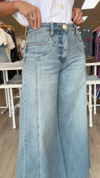 Kut | Blake High Rise Super Wide in Wistfulness