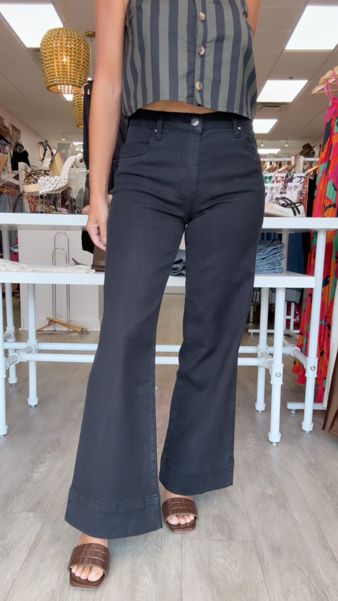 Kut | Maya High Rise Wide Leg in Black