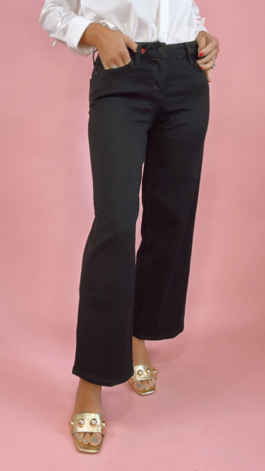 Liverpool Stride Crop Wide Leg in Black Rinse