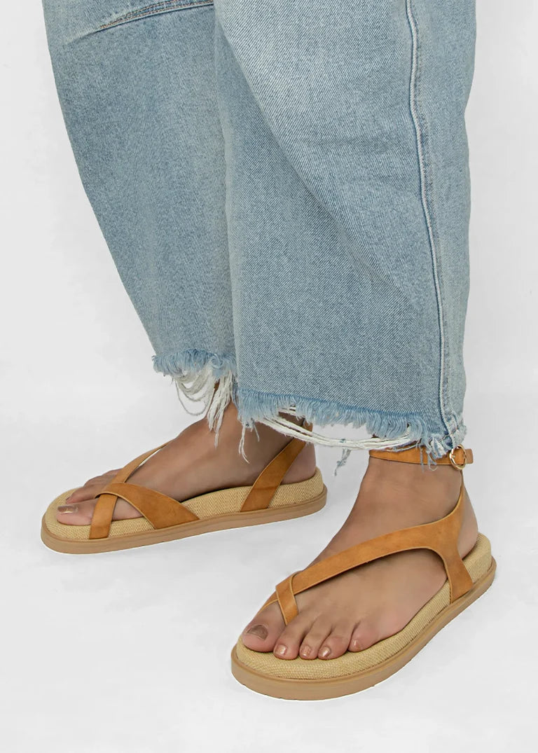 Shushop | Berry Camel Sandal