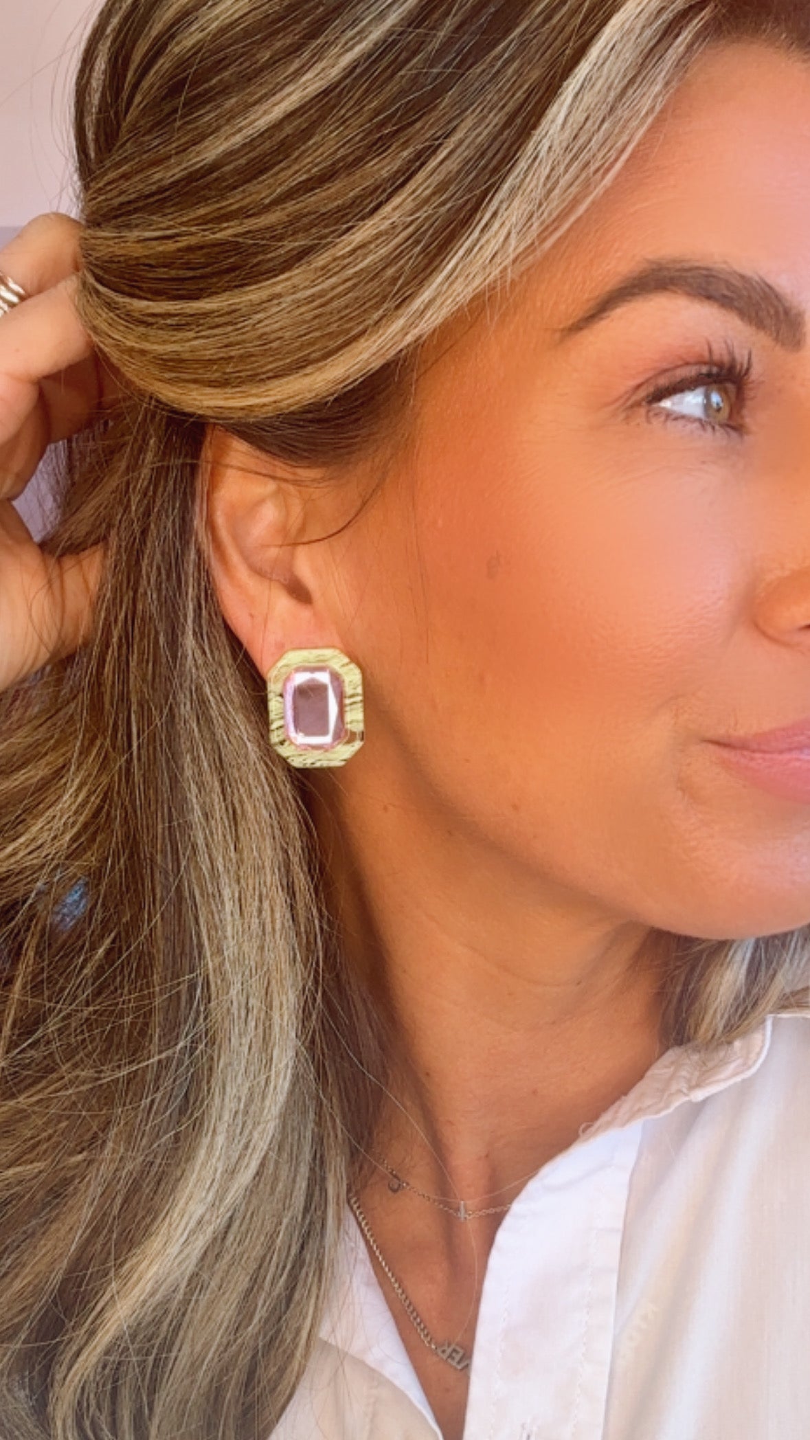 Electric Kiwi Olivia Rectangle Earring