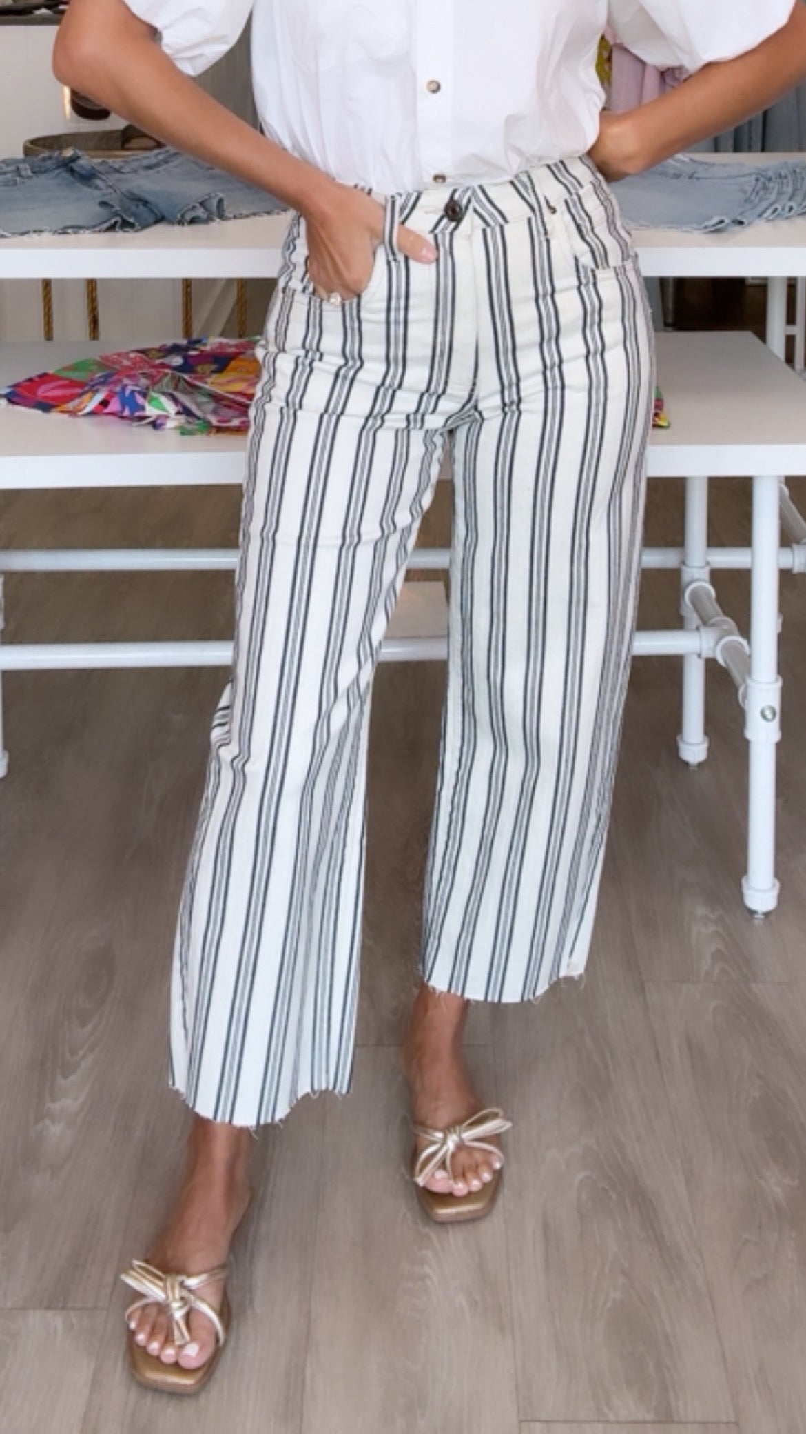 KUT | Gwen High Rise Wide Leg Slouch in Navy