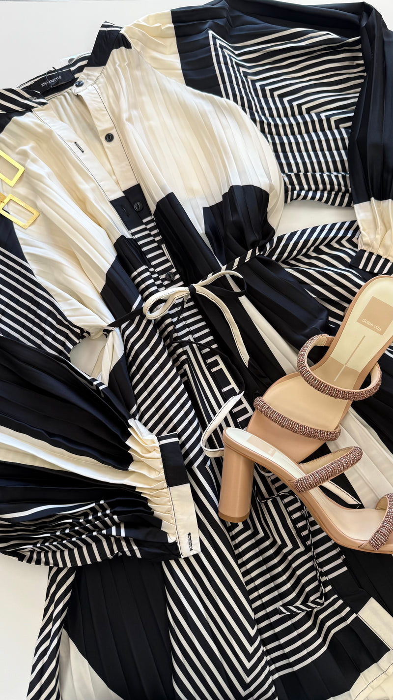 Ivory and Black Printed Dress (1 OSF)