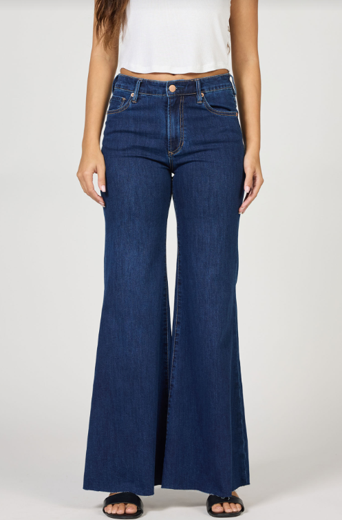 Dear John Hendrix Flare in Star Demand