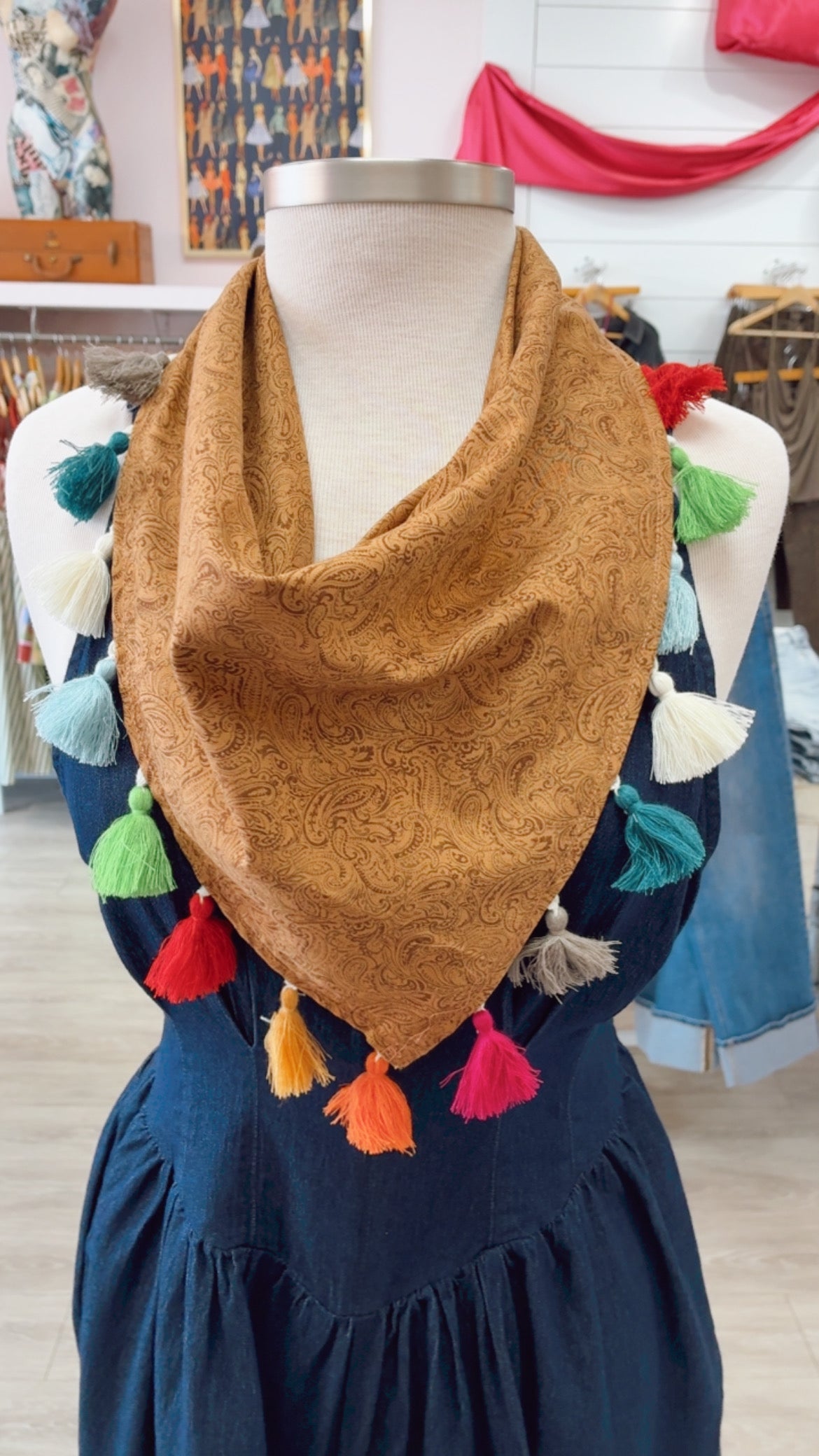 Fringe Scarf | Gold Print w/Tassels