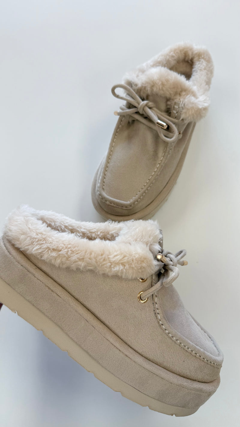Shushop Tulsa Bone Suede Platform Slide