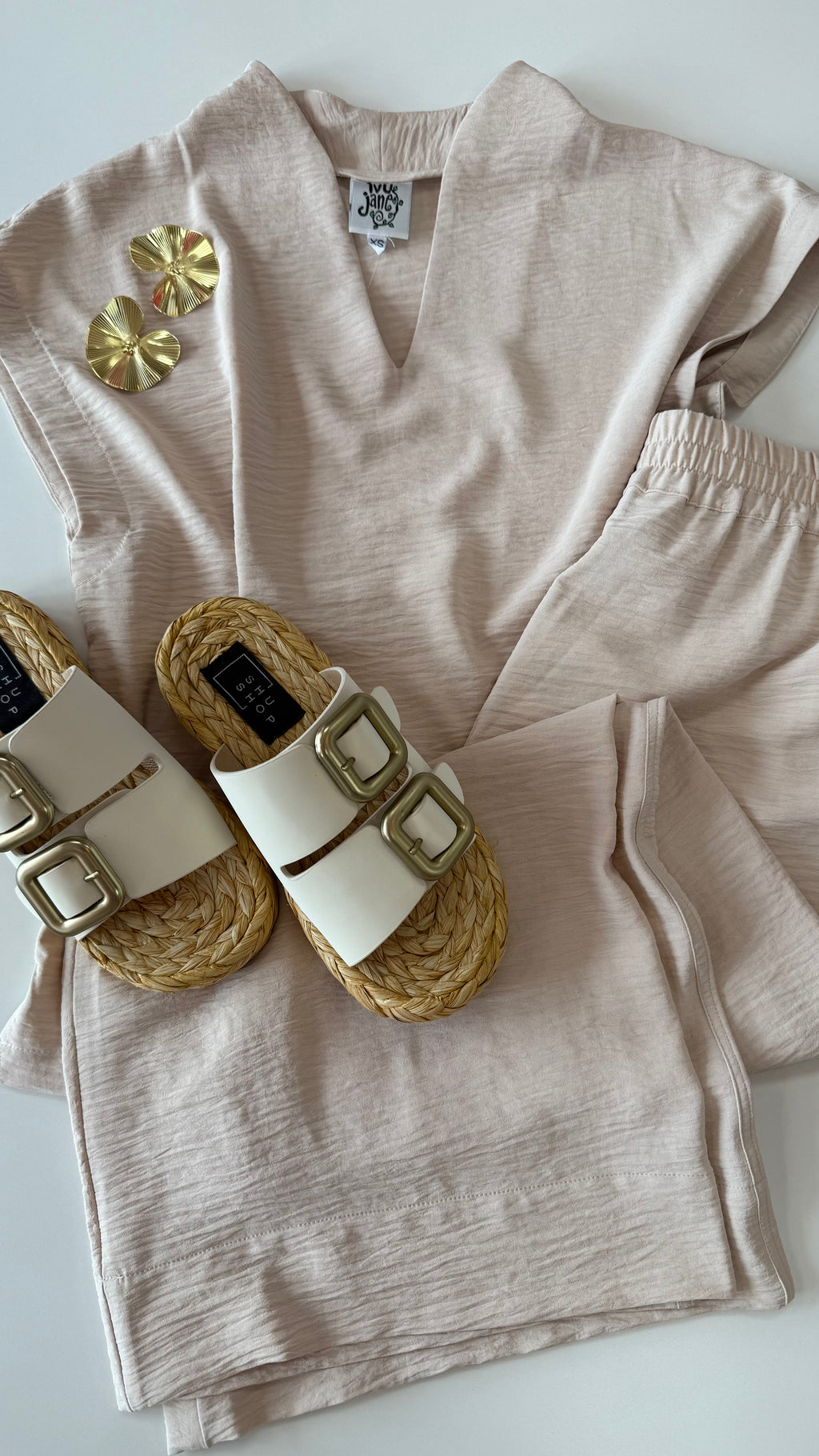 Ivy Jane Sand V-Neck w/ Pull On Pants Set