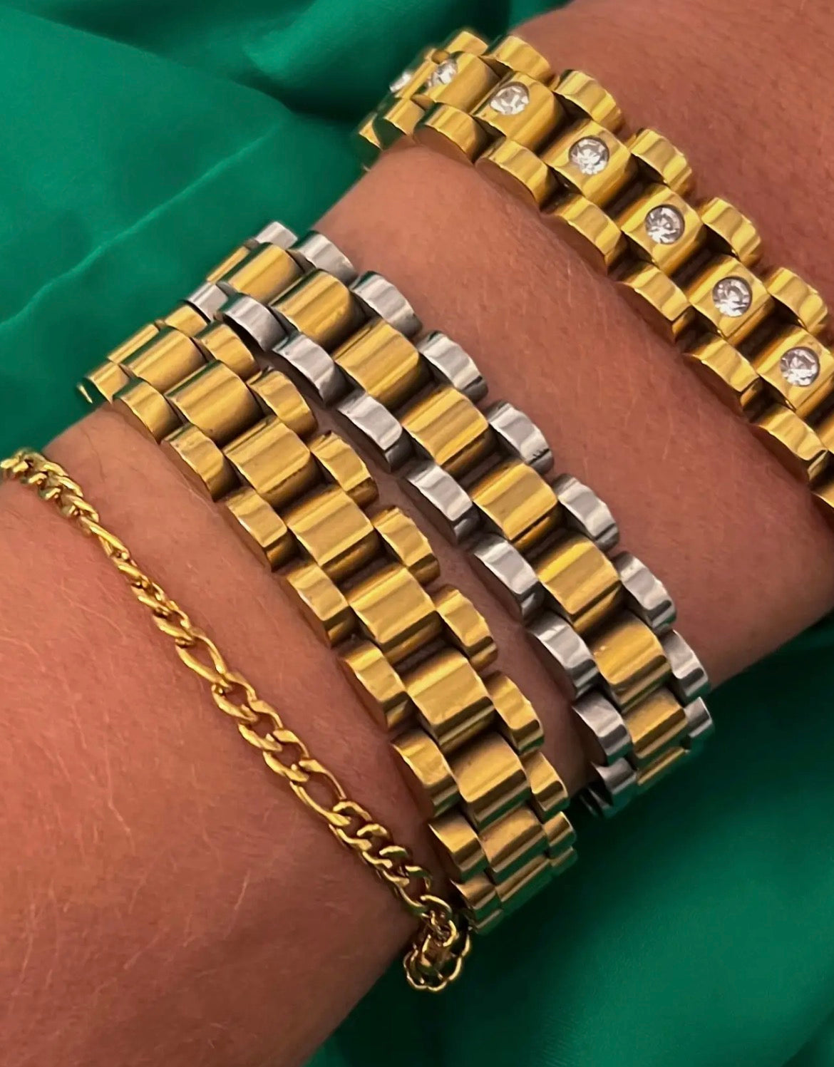 Thin Gold Watchband Bracelet