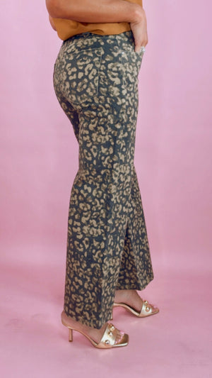 Kut Meg High Rise Wide Leg in Wood Leopard