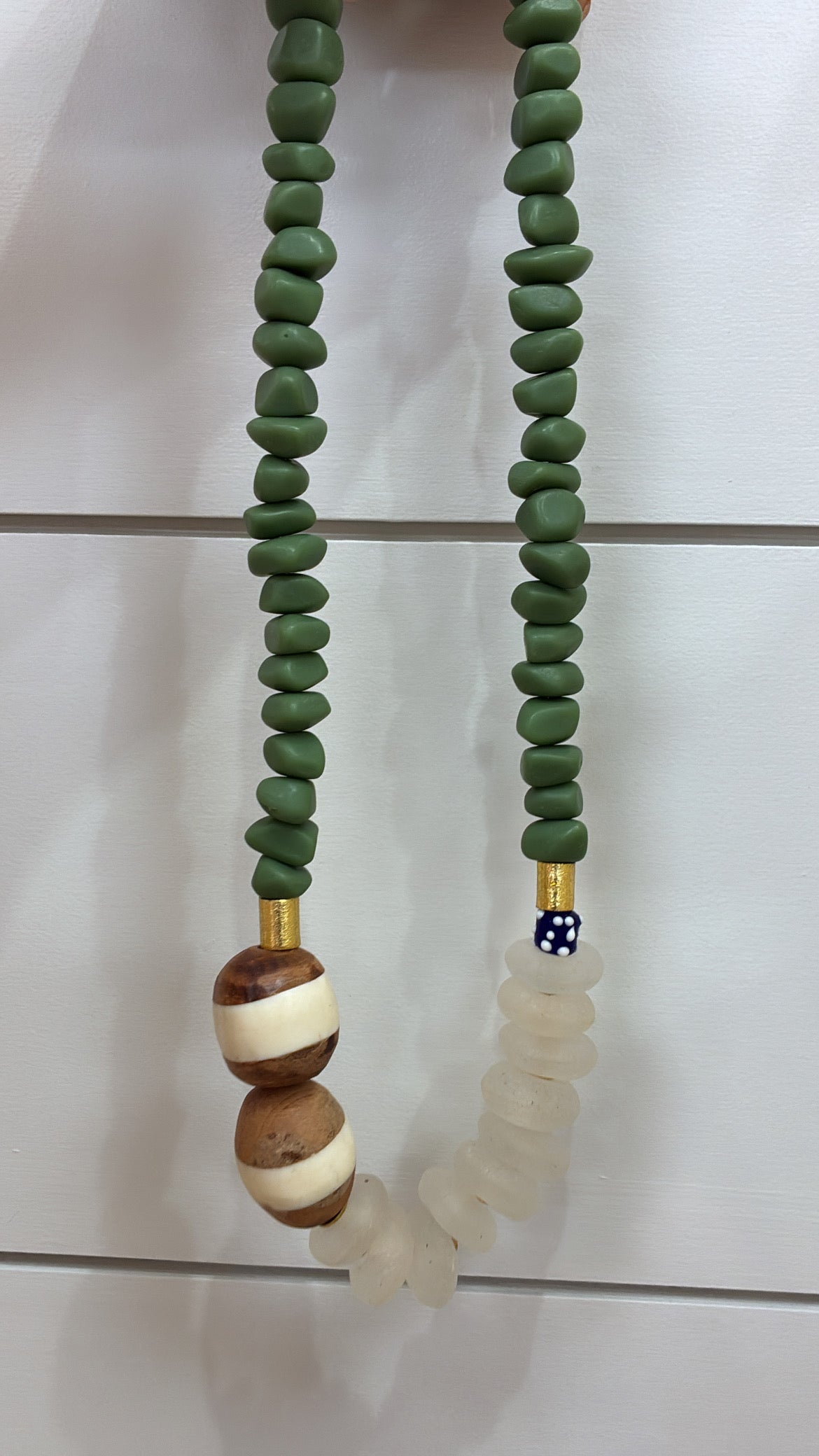 MIdi Short Resin Bead African Bone Green/Clear