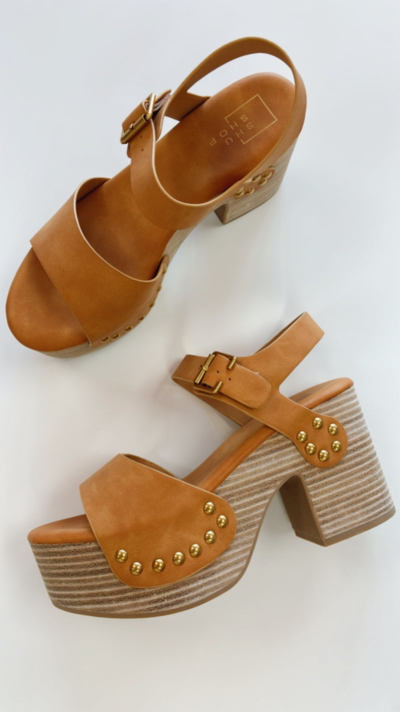 Shushop Gia Camel Platform Clog