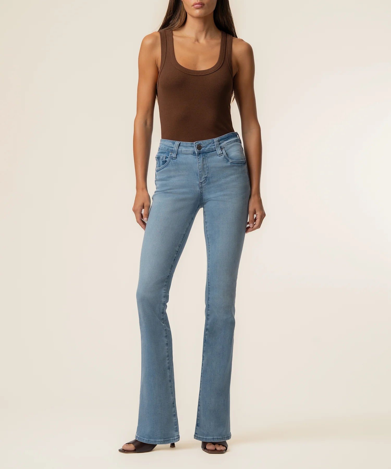 Kut | Natalie Mid Rise Flare 5 Pocket in Lively Wash