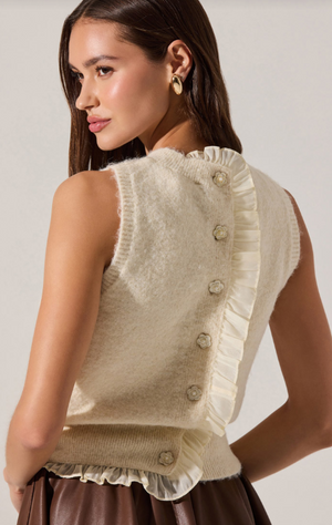 ASTR Pernille Vanilla Sweater (1 SMALL)