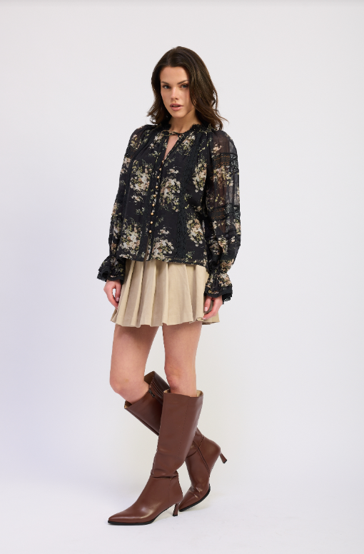 En Saison | Navy Floral Button Front Trim Detail Peasant Top