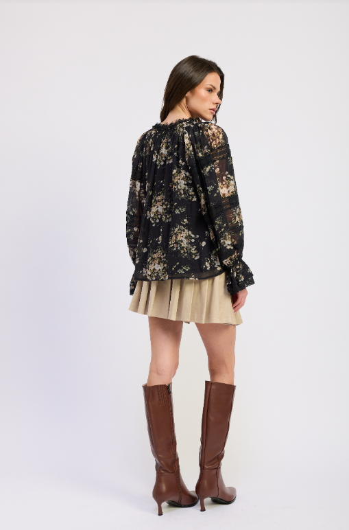 En Saison | Navy Floral Button Front Trim Detail Peasant Top