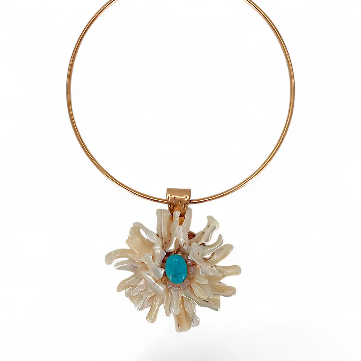 White Chunky Shell Flower Necklace
